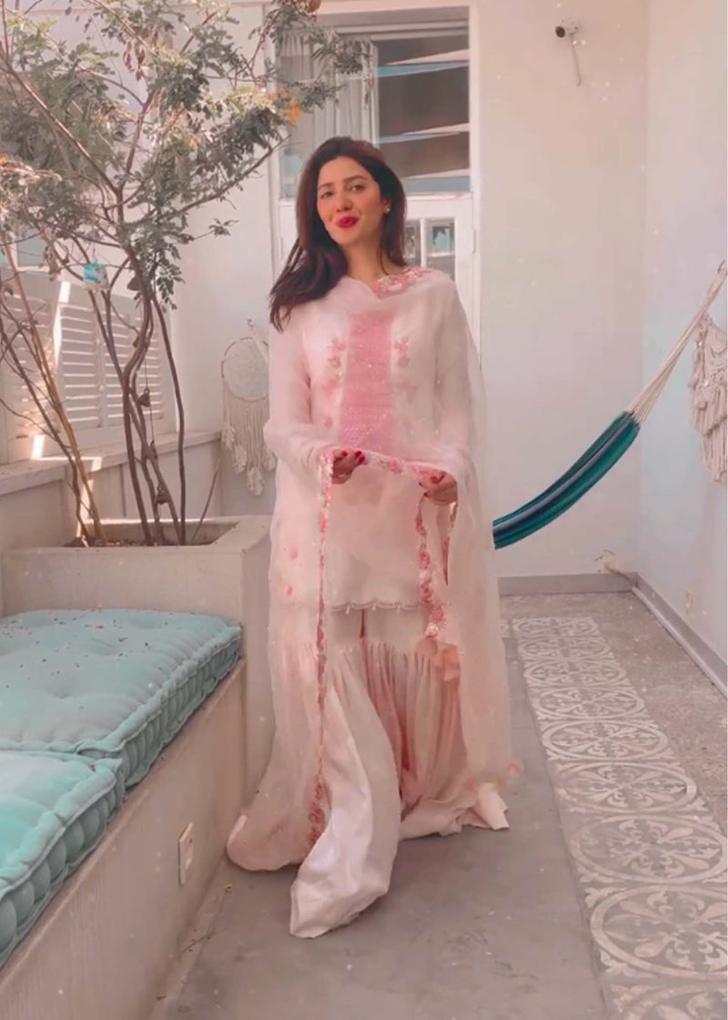 Laleh Pink by Sadaf Fawad Khan — detail view | SFK Luxury Pret