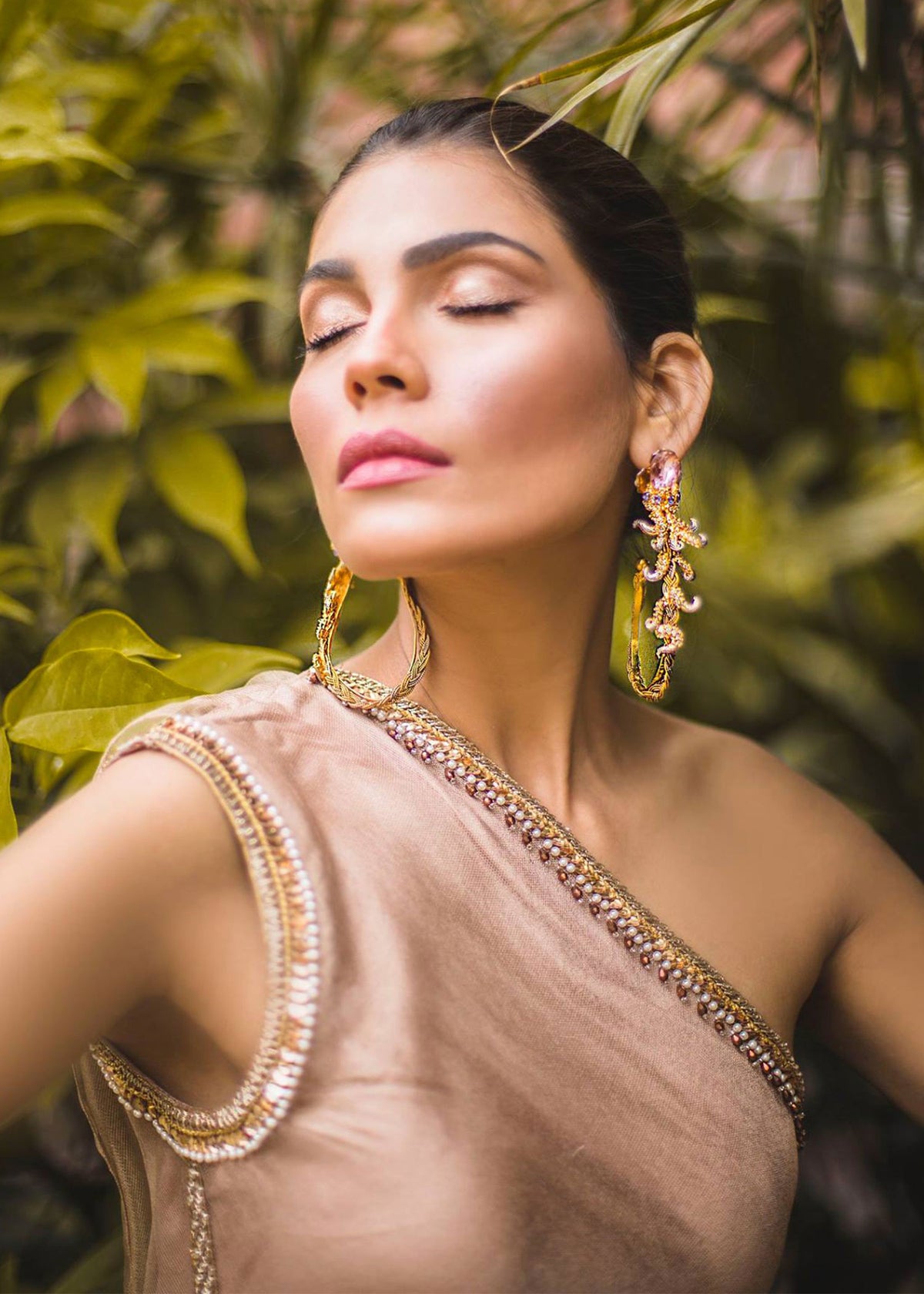Peach Glory by Sadaf Fawad Khan — detail view | SFK Formal