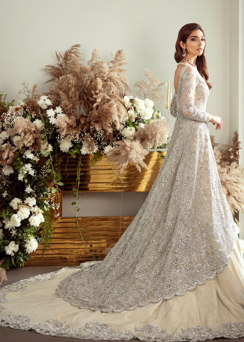Nurgul by Sadaf Fawad Khan — detail view | SFK Formal