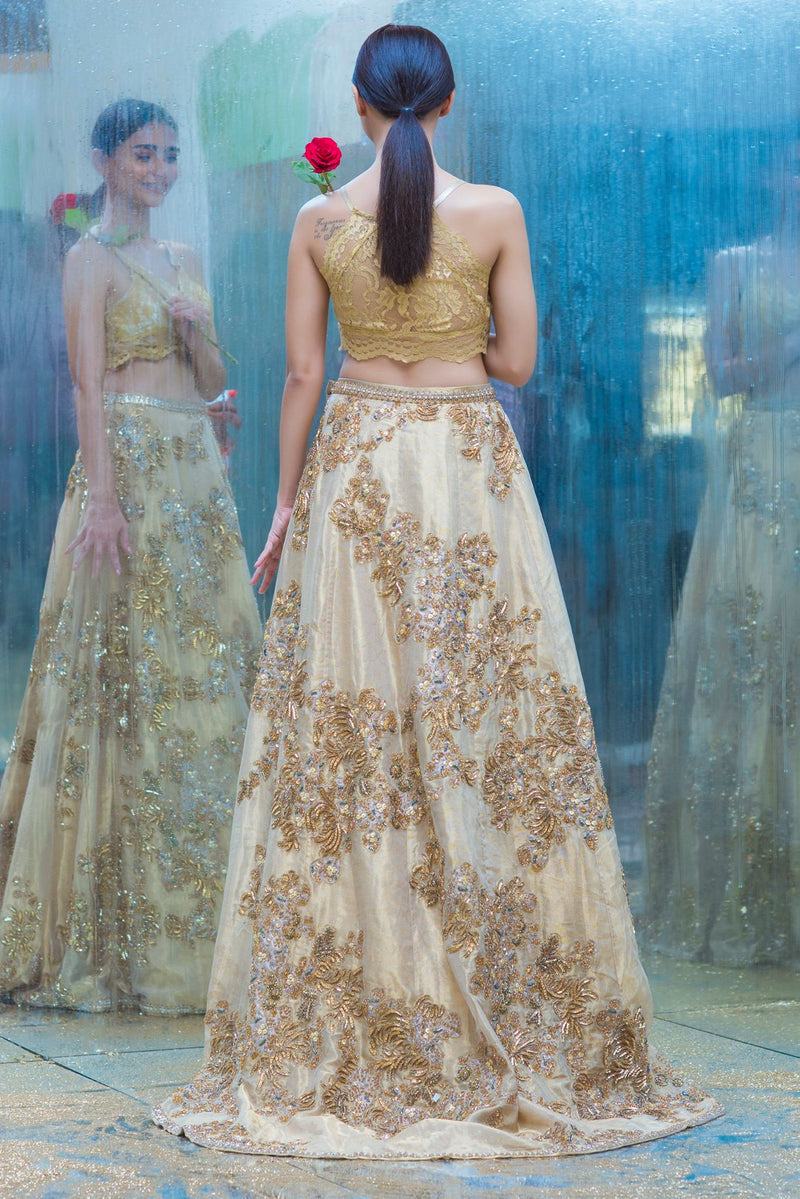 Floral Passion by Sadaf Fawad Khan — detail view | SFK Bridals