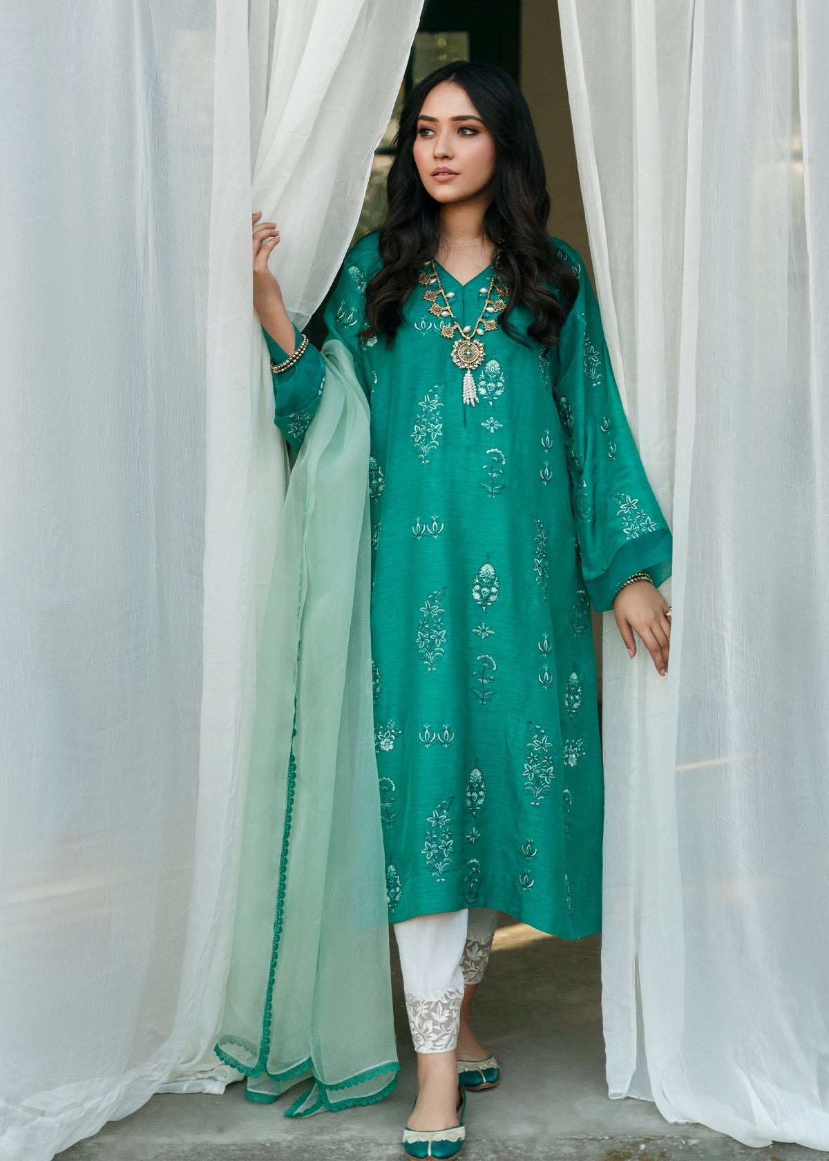 Aergul by Sadaf Fawad Khan — close-up view | SFK Pret