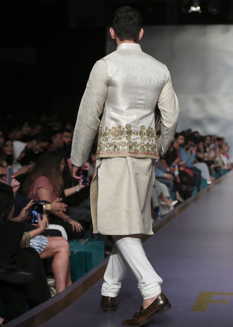 Moondust by Sadaf Fawad Khan — detail view | SFK Luxury Pret